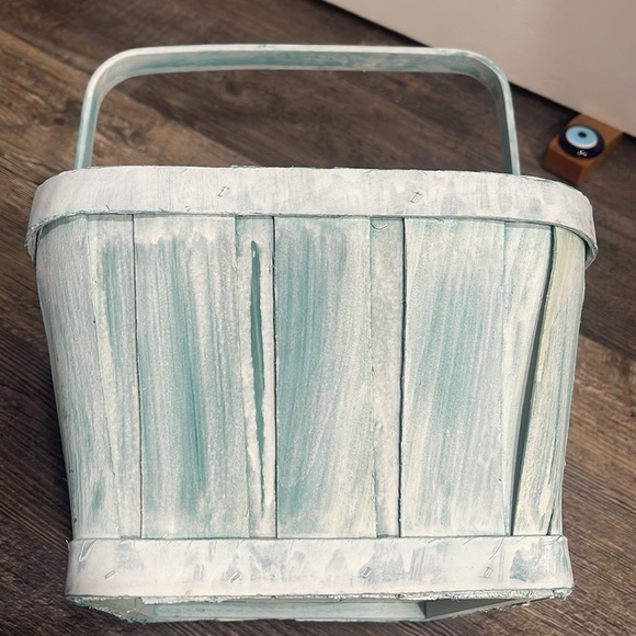 Basket - Picture 11 of 12